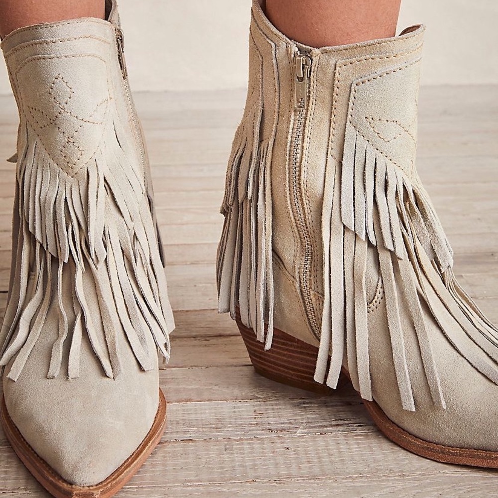 Free people new without box lawless fringe boots- bone color.